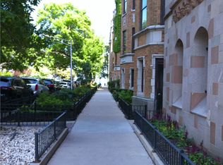 Deneb Farcroft Park, Chicago, IL 60626