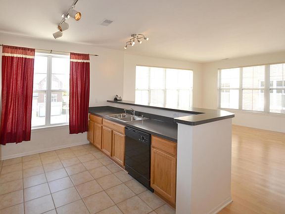 2nd image of 3872 S Lake Dr #225