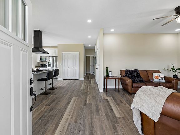 4th image of 177 Hidden River Ave