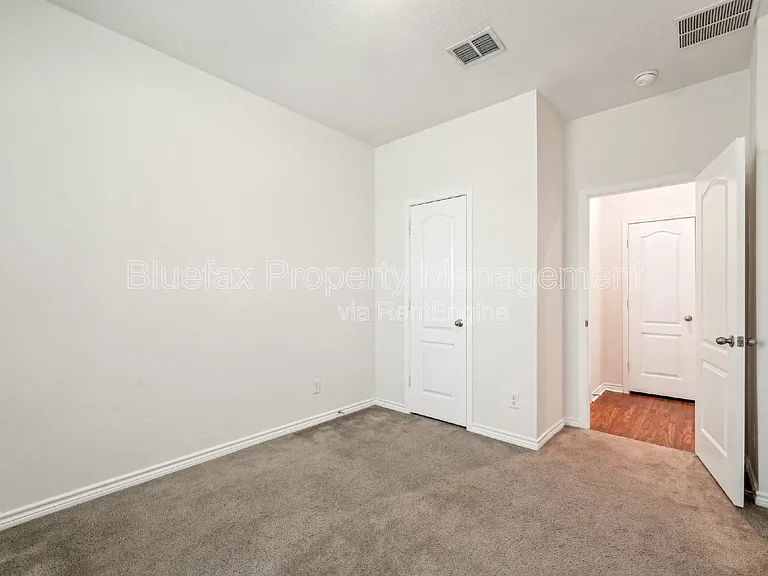 3306 Putnam Flds — Photo 12