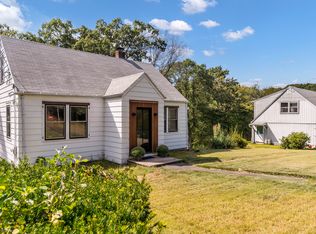 11 Warner Hill Rd, Shelton, CT 06484