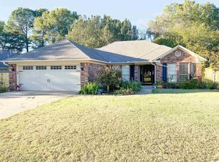 2820 Londonderry Ln, Conway, AR 72034