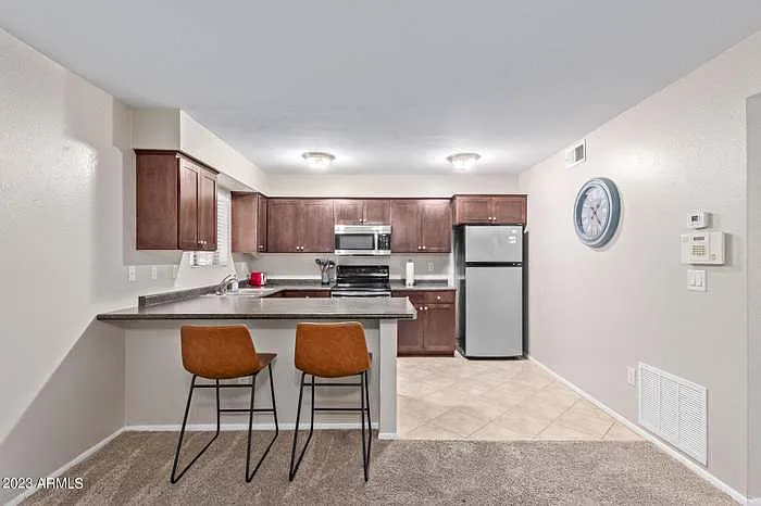 1014 E Spence Ave — Photo 7
