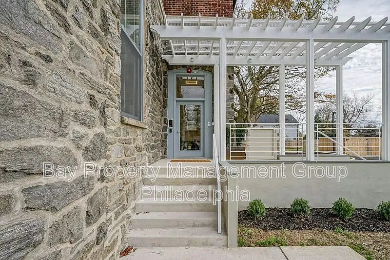 1 bed, 1.0 bath, 900 sqft, $1,895 — Photo 4