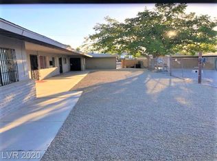 3811 Royal Crest St, Las Vegas, NV 89119
