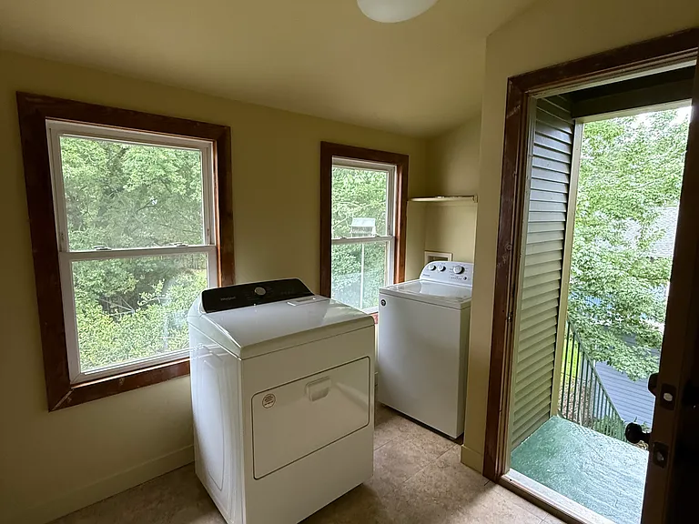 2225 Dante St — Photo 30