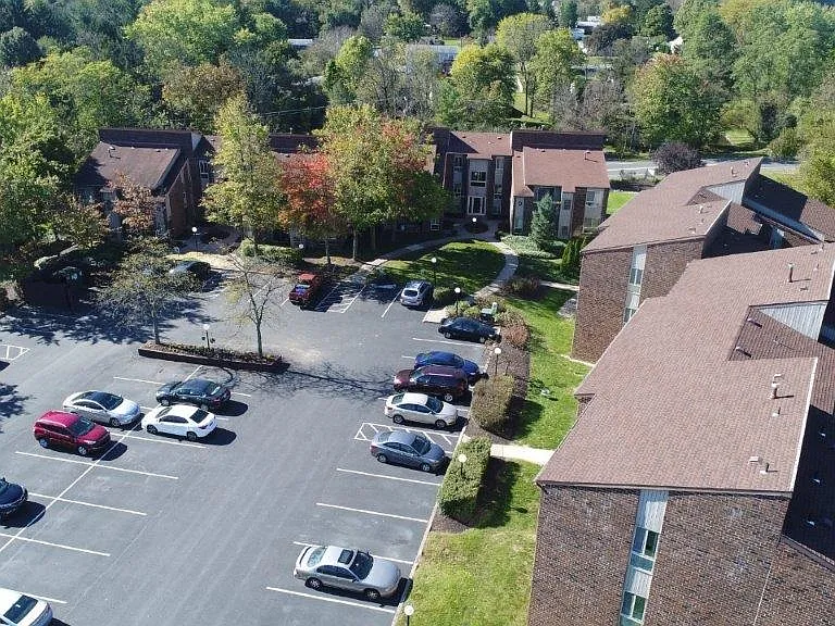 Treeview Apartments — Photo 28