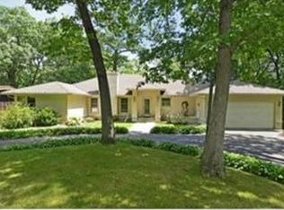 11911 Hilloway Rd W, Minnetonka, MN 55305