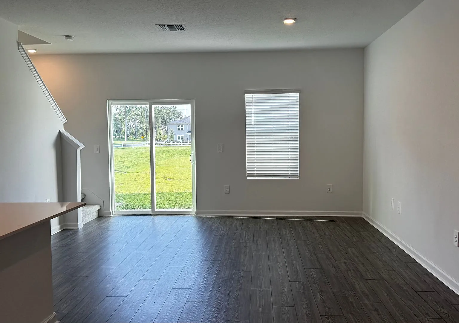 Modern Luxury Living in Marion Ranch Brand-New Townhome | Internet, Trash & Lawn Care Included! — Photo 2