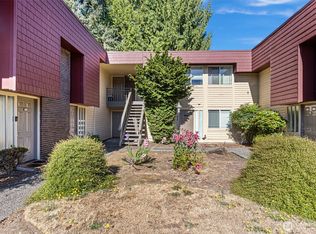 14200 SE 6th St #32, Bellevue, WA 98007