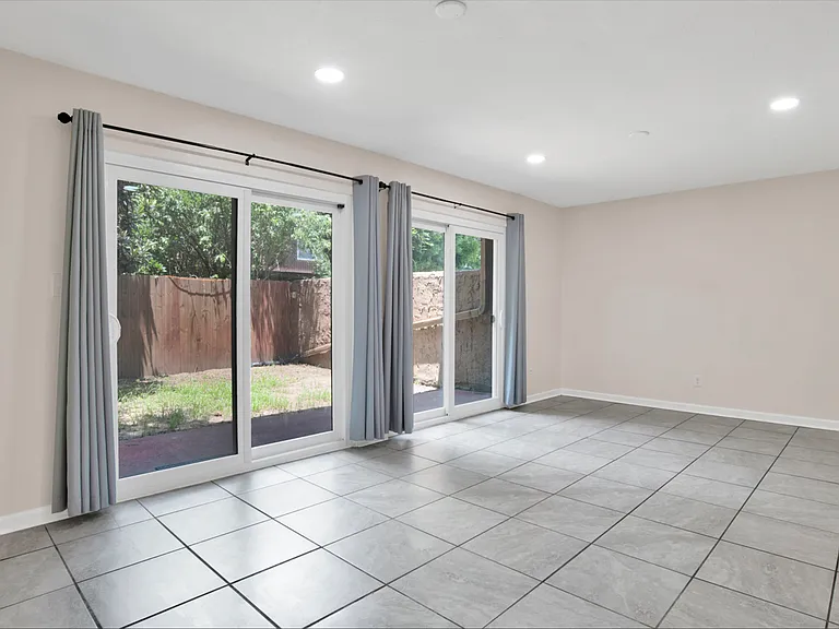 8140 Lillian Hwy — Photo 10