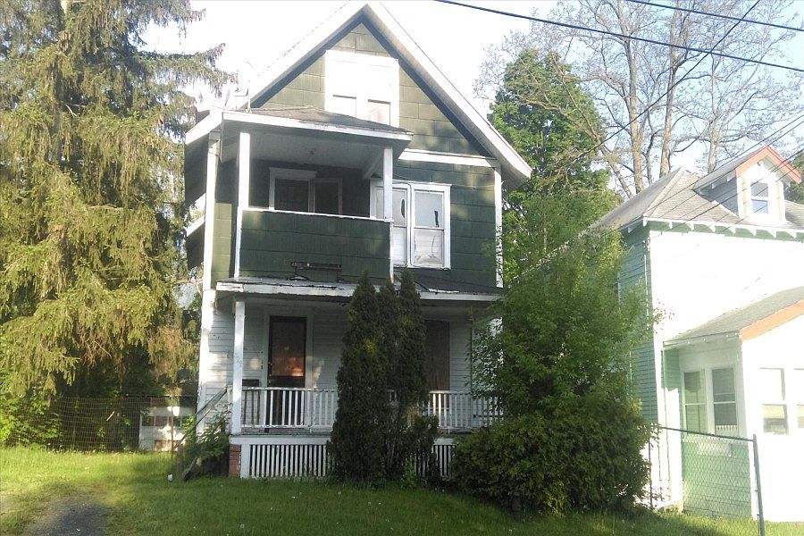 1st image of 322 Shirley Dr