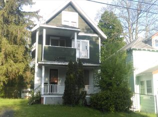 322 Shirley Dr, Syracuse, NY 13207