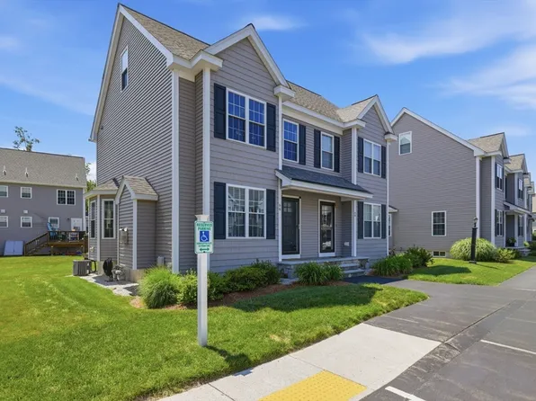 66 Riley Rd #66, Tyngsboro, MA 01879