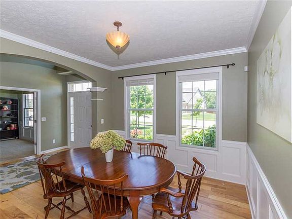 5th image of 8925 Hearthstone Dr