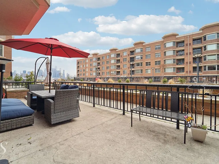 20 Avenue At Port Imperial #113 — Photo 12