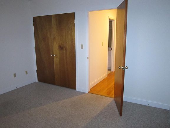 5th image of 297 N Washington St #1
