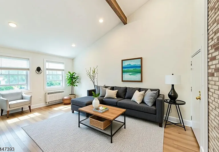 378 Claremont Ave #8 — Photo 1