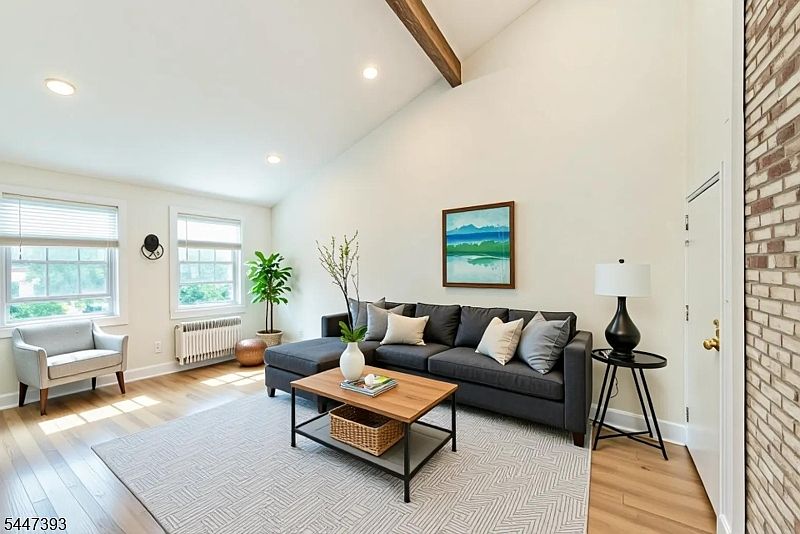 1st image of 378 Claremont Ave APT 8