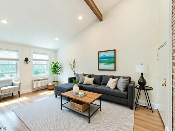 378 Claremont Ave APT 8, Montclair, NJ 07042