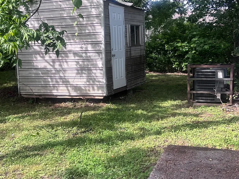 345 Washburn Dr — Photo 12