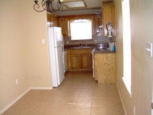2nd image of 2324 Peridot St #2