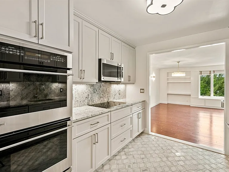 19 Chauncy St #4B — Photo 10