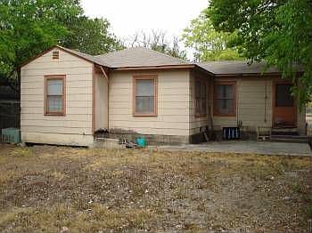 1st image of 126 Field Crest Dr