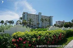 10600 S Ocean Dr #2 — Photo 45