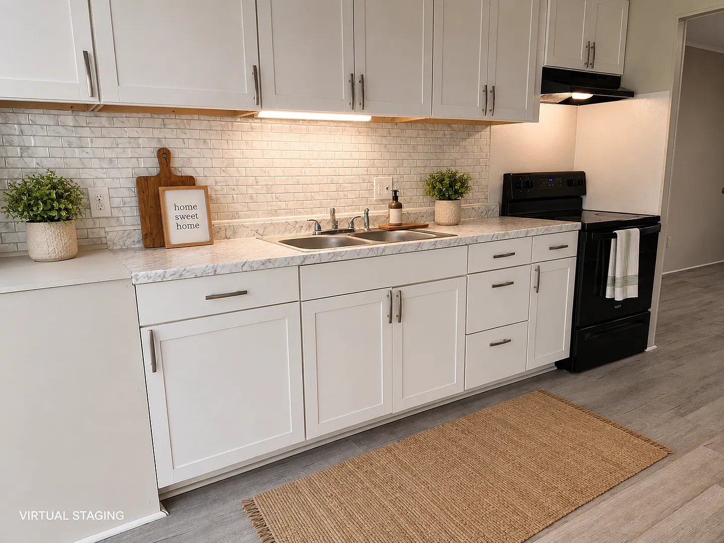 Cozy Duplex Unit Available NOW! — Photo 4