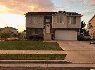 1594 W 1950 N, Clinton, UT 84015