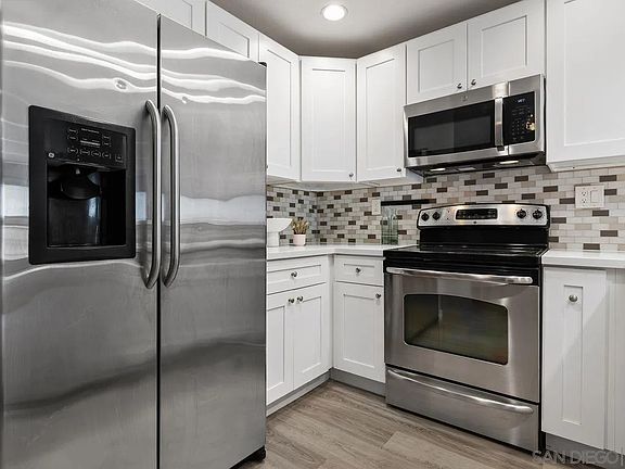 5th image of 4545 Arizona St APT 205