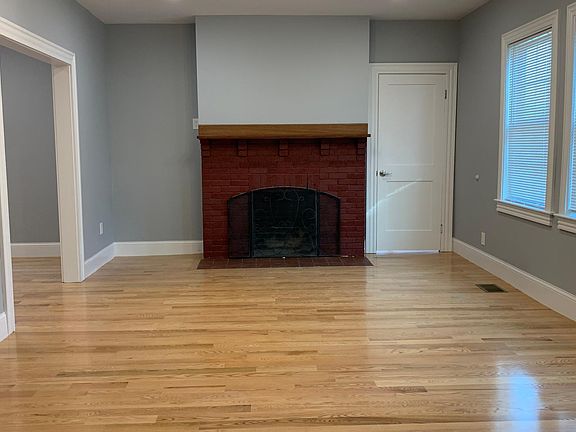 4th image of 55 Boutwell St