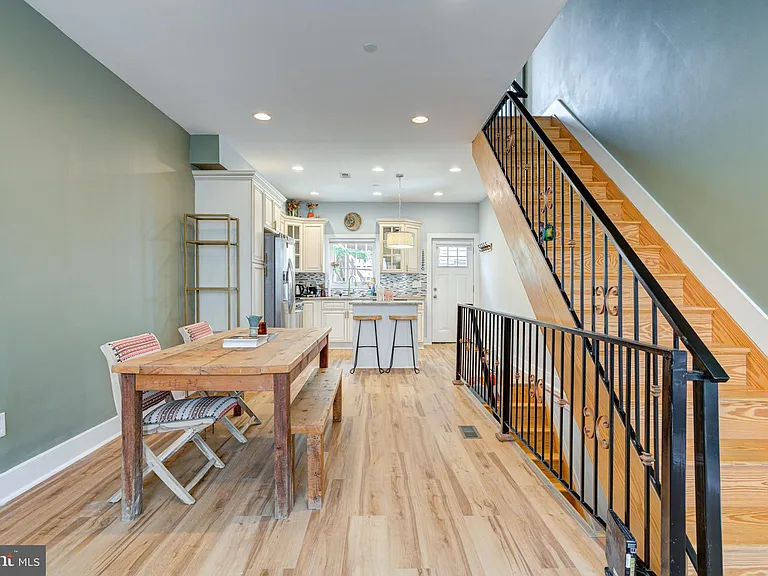 1509 S Dorrance St — Photo 5