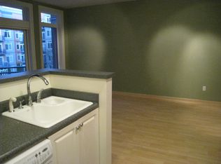 2414 1st Ave APT 502, Seattle, WA 98121