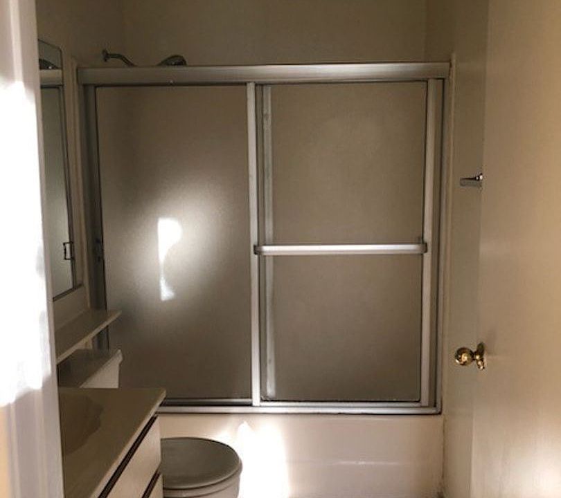 2nd image of 420 W Elmwood Ave APT G