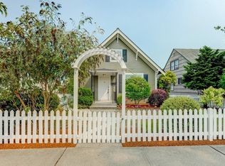 1717 Colby Ave, Marysville, WA 98201