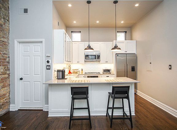 5th image of 1408 W Belden Ave #1