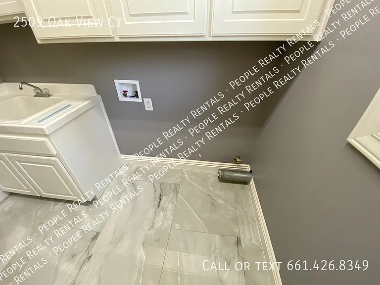 2509 Oak View Ct — Photo 27