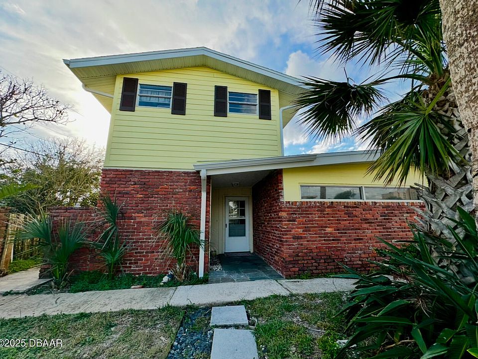 1st image of 215 S Venetian Way #A