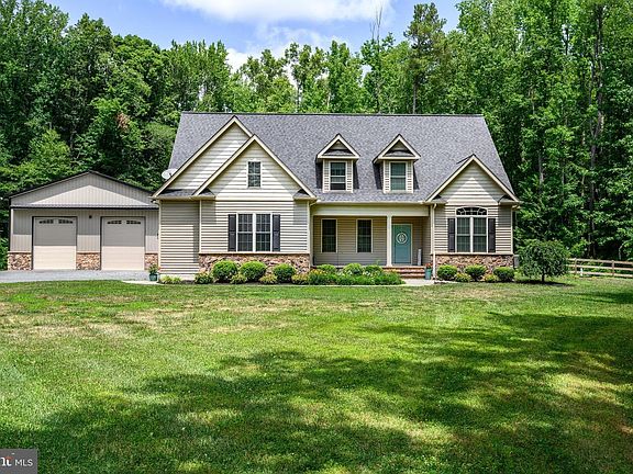 2nd image of 702 Coon Box Rd