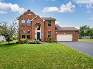 6186 Falcon Chase Dr, Westerville, OH 43082
