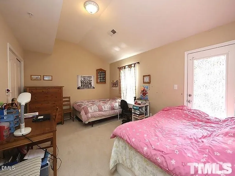 204 Beringer Pl — Photo 8