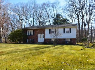 1173 Carmont Dr, Meadville, PA 16335