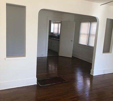 3rd image of 3109 Charlotte Ave