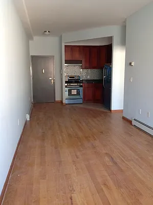 Rented by Transvilla Real Estate & Development Group Inc. | media 14