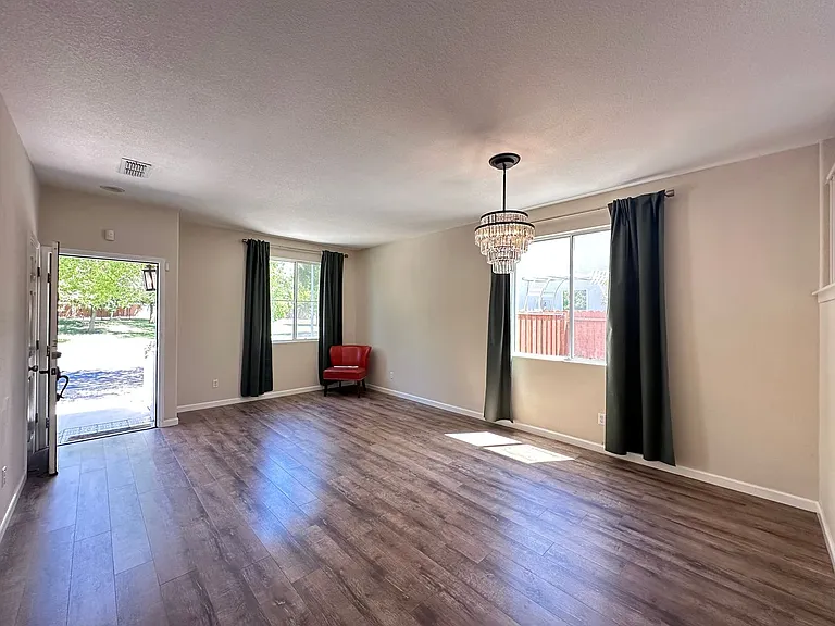 3045 Catalina Island Rd — Photo 4