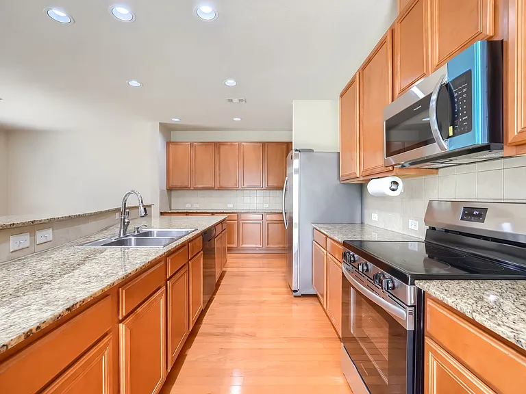 6517 Renewal Rd — Photo 10