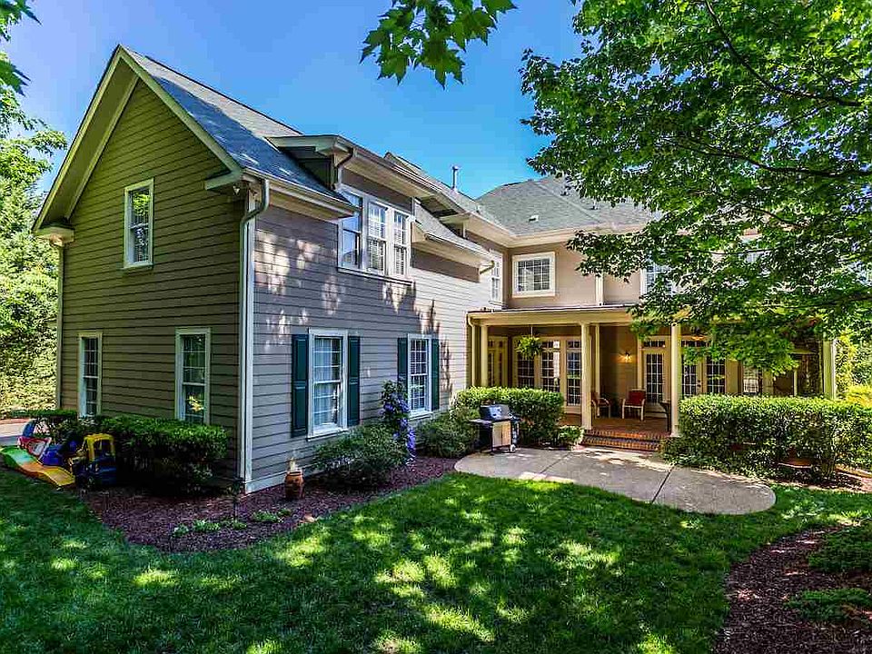 2nd image of 205 Walford Way