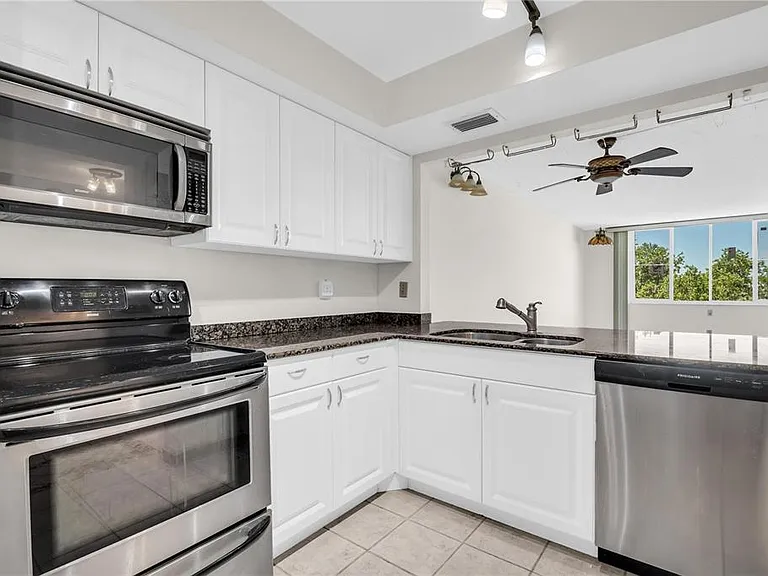 6158 Palma Del Mar Blvd S #505 — Photo 9